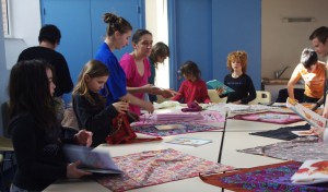 Atelier junior initiation et création de furoshiki à Issé