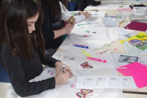 Atelier junior d'initiation et création de furoshiki à Issé, suite